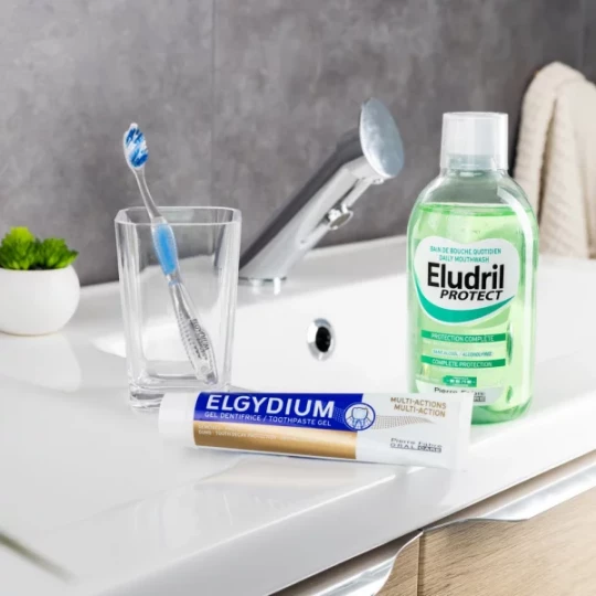 Elgydium Brosse à Dents Diffusion Medium - image 2