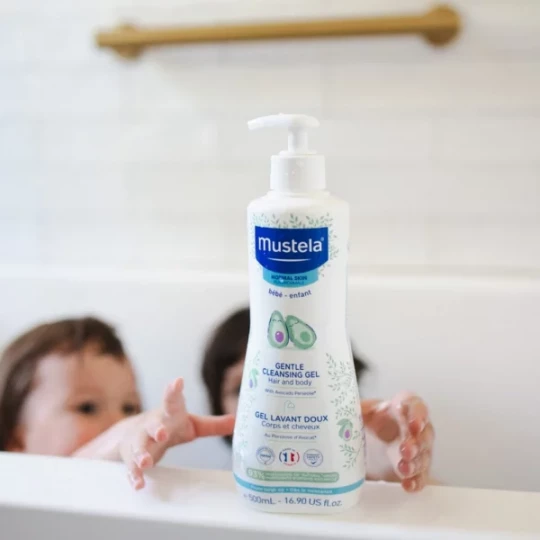 Mustela Gel Lavant Doux à l'Avocat Corps & Cheveux - image 3