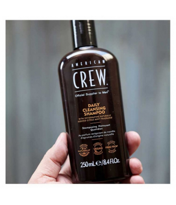 American Crew Shampoing Vegan Nettoyant Quotidien pour Homme Hydrate en Profondeur pour Tout Type de Cheveux 250 ml