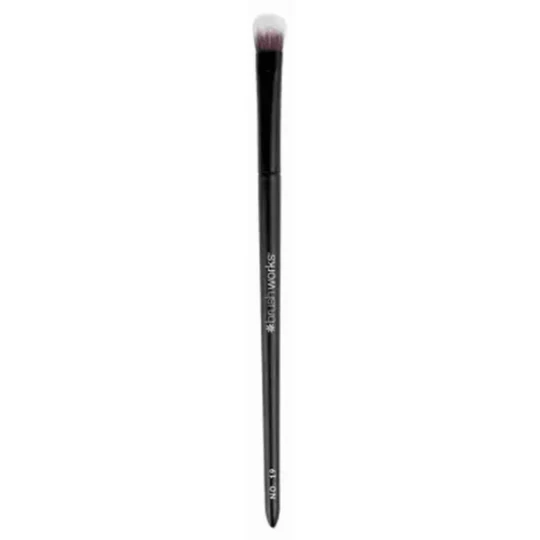 Brushworks Pinceau Estompeur Creux de la Paupiere n°19