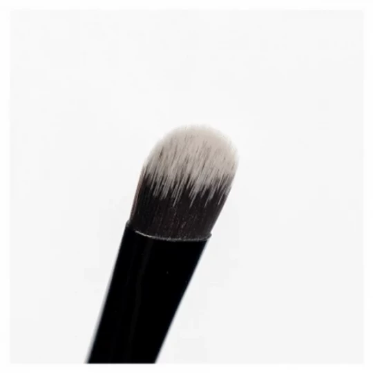 Brushworks Pinceau Plat pour les Yeux n°18 - image 3