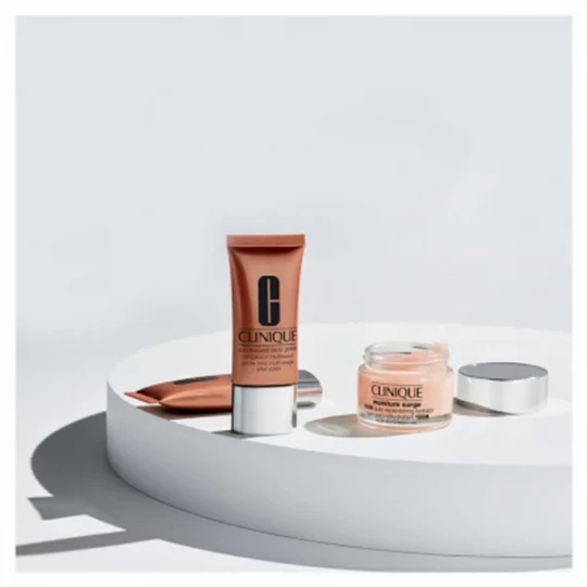 Clinique Sun Kissed Face Gelée Gel de Teint Multi-Usage Effet Soleil 30 ml - image 2