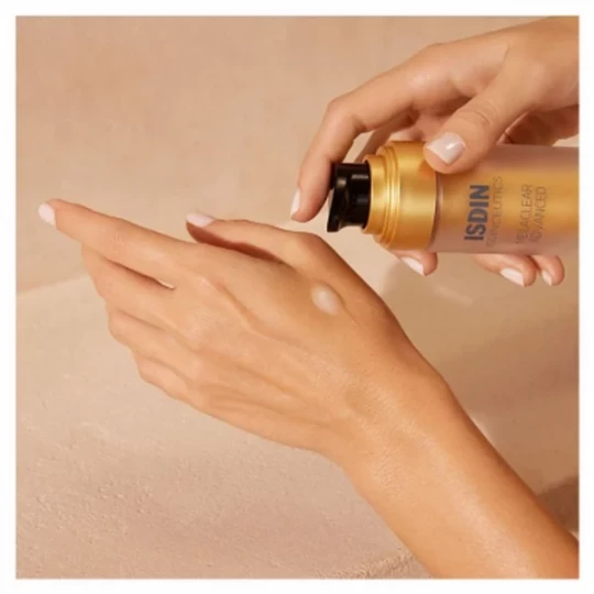 Isdin Isdinceutics Melaclear Sérum Correcteur Anti-Taches 30 ml - image 3
