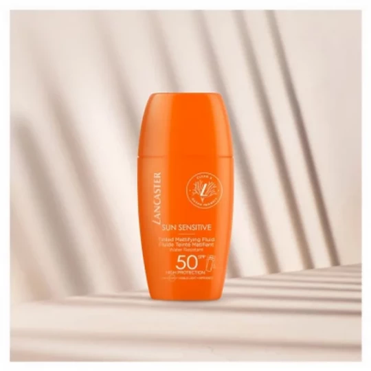 Lancaster Sun Sensitive Luminous Tan Fluide Teinté Matifiant SPF50 30 ml - image 2