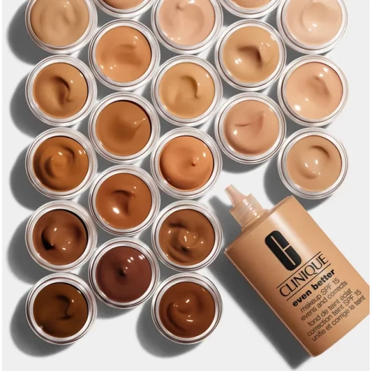 Clinique Even Better Fond de Teint Éclat Correction Teint SPF15 30 ml - image 4