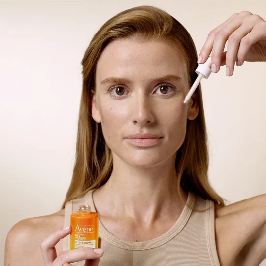 Avène Ultra Sérum Protection Cellulaire Active l'Éclat SPF50+ 30 ml - image 2